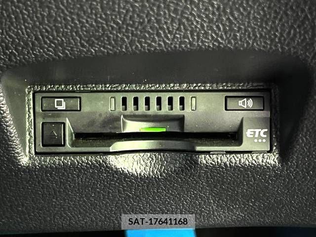 Toyota PRIUS 2018-02 366596-10