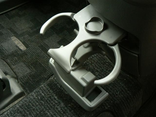 Toyota ISIS 2010-01 181843-15