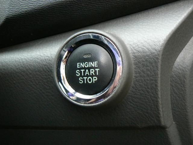 Toyota ISIS 2010-01 181843-13