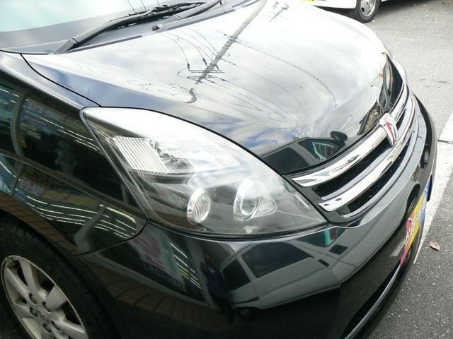 Toyota ISIS 2010-01 181843-22