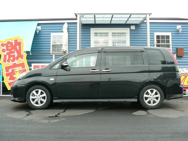 Toyota ISIS 2010-01 181843-1