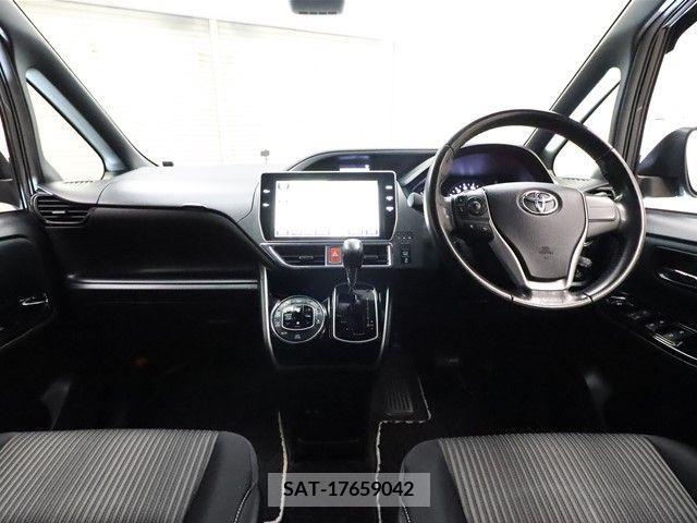 Toyota VOXY 2018-05 224496-2