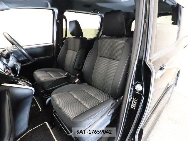 Toyota VOXY 2018-05 224496-5