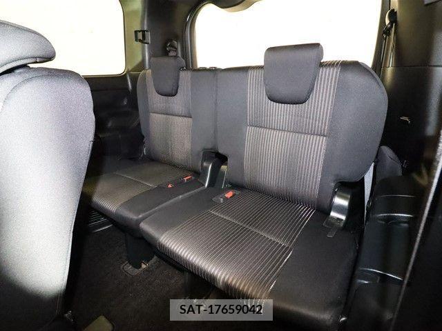 Toyota VOXY 2018-05 224496-7