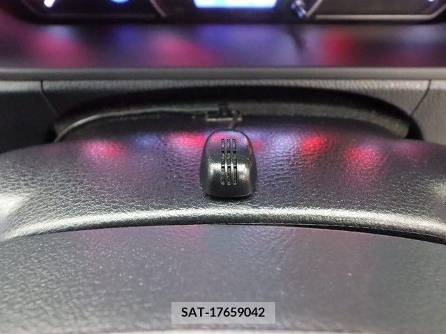 Toyota VOXY 2018-05 224496-10