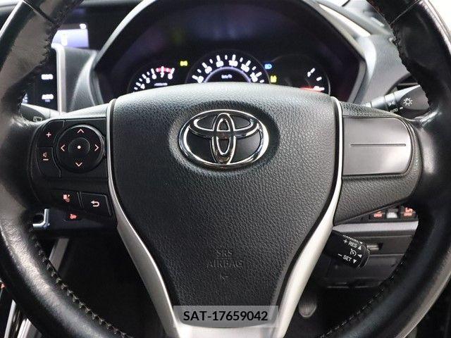 Toyota VOXY 2018-05 224496-11