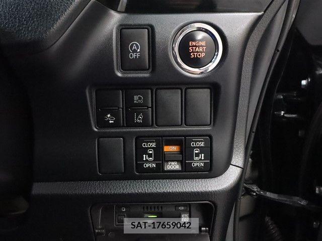 Toyota VOXY 2018-05 224496-12