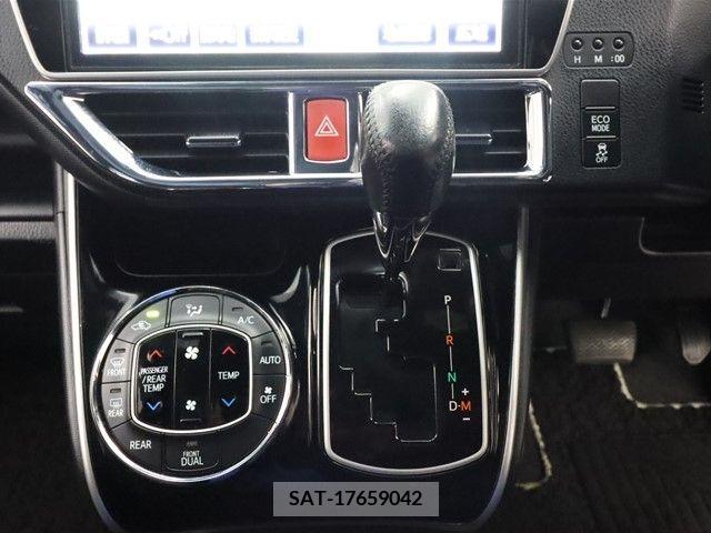 Toyota VOXY 2018-05 224496-13