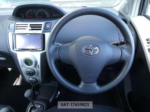 Toyota VITZ 2006-03 288599-9