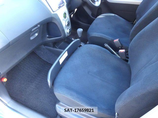 Toyota VITZ 2006-03 288599-19