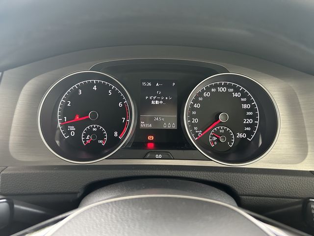 VolksWagen GOLF VARIANT 2016-11 24996-15
