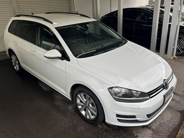 VolksWagen GOLF VARIANT 2016-11 24996-1
