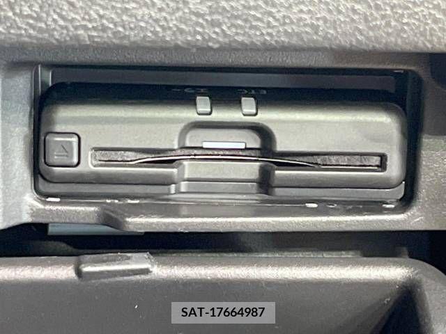 Nissan SERENA 2022-01 284816-7