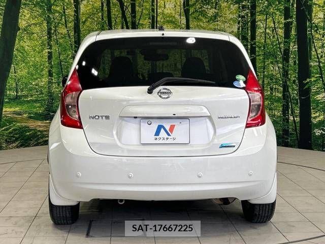 Nissan NOTE 2014-09 377785-14