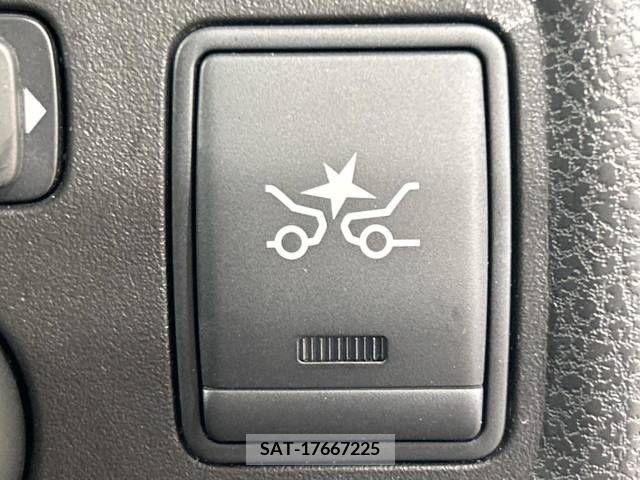 Nissan NOTE 2014-09 377785-4