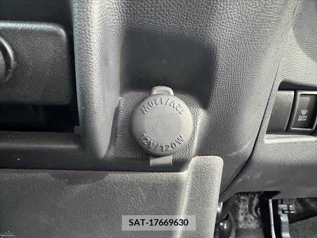 Nissan ROOX 2011-10 354636-27