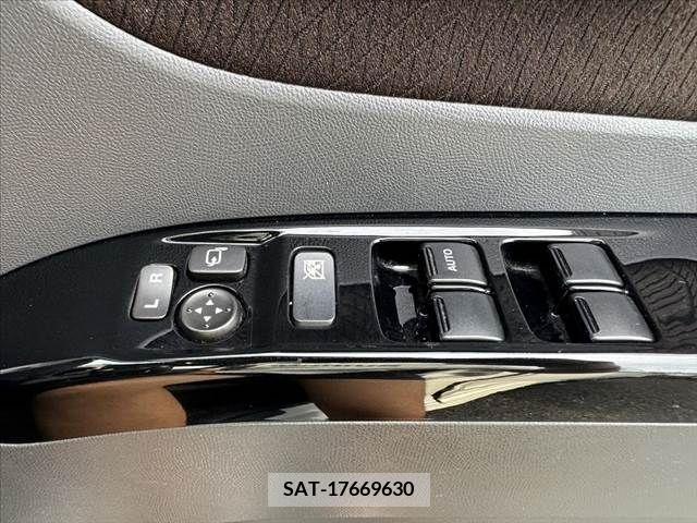 Nissan ROOX 2011-10 354636-25