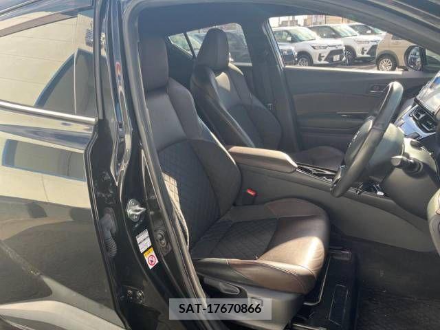 Toyota C-HR 2018-12 231457-9