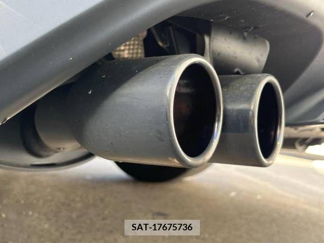 Lexus IS 2022-01 275393-3
