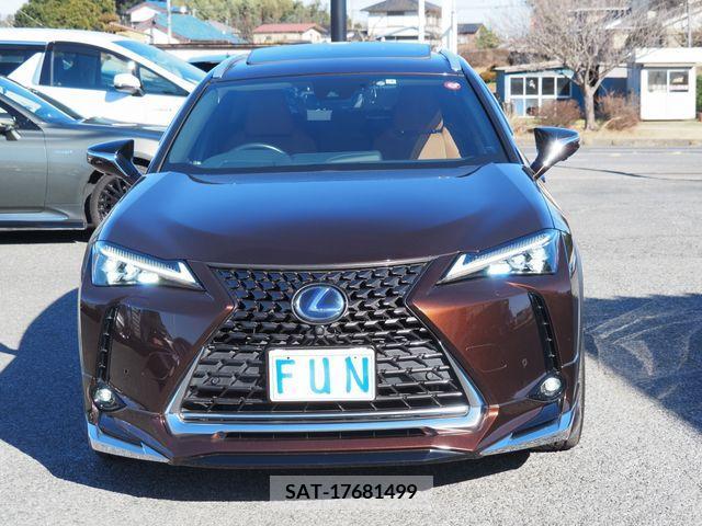 Lexus UX 2019-02 209294-1
