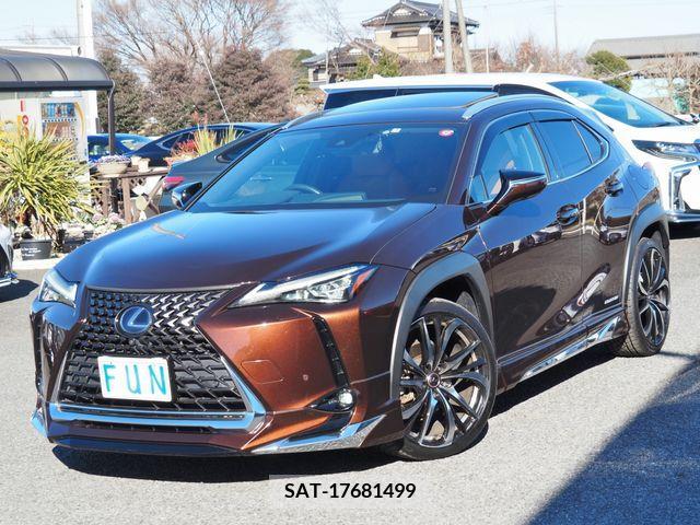 Lexus UX 2019-02 209294-3