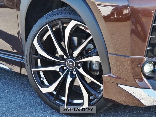 Lexus UX 2019-02 209294-9
