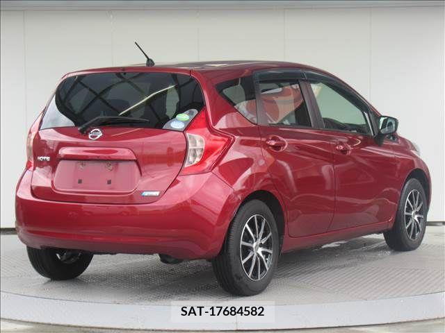 Nissan NOTE 2015-01 280103-24