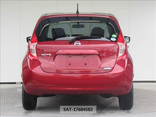 Nissan NOTE 2015-01 280103-16
