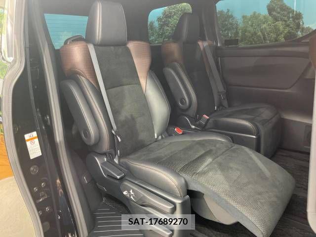 Toyota ALPHARD 2017-05 217176-8