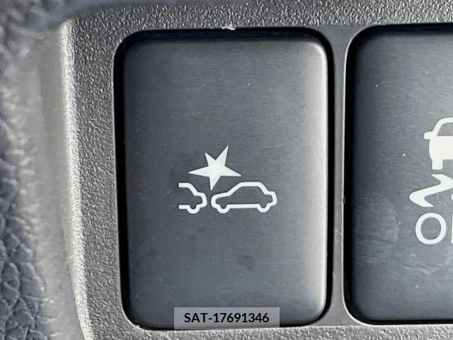 Mitsubishi EK SPACE 2017-04 359592-6