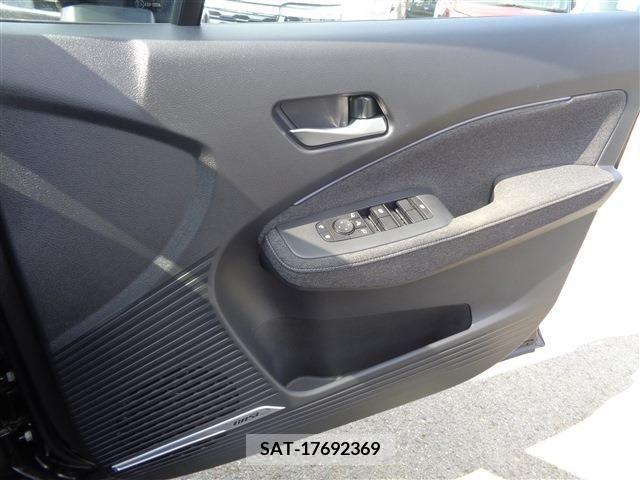 Nissan AURA 2023-03 356690-29