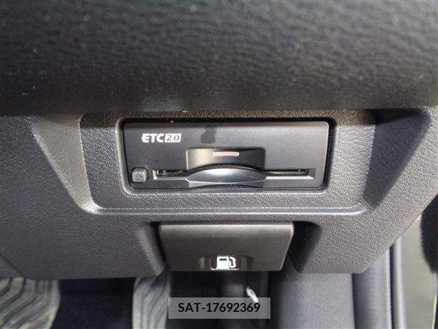 Nissan AURA 2023-03 356690-28