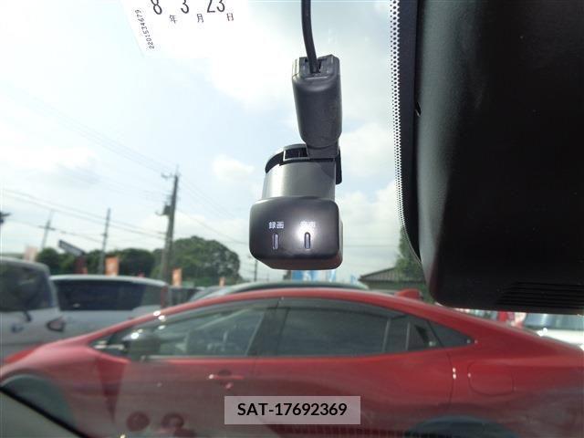 Nissan AURA 2023-03 356690-17