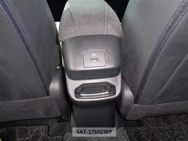 Nissan AURA 2023-03 356690-12