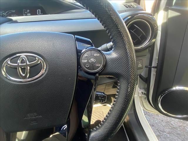 Toyota AQUA 2016-01 26382-12