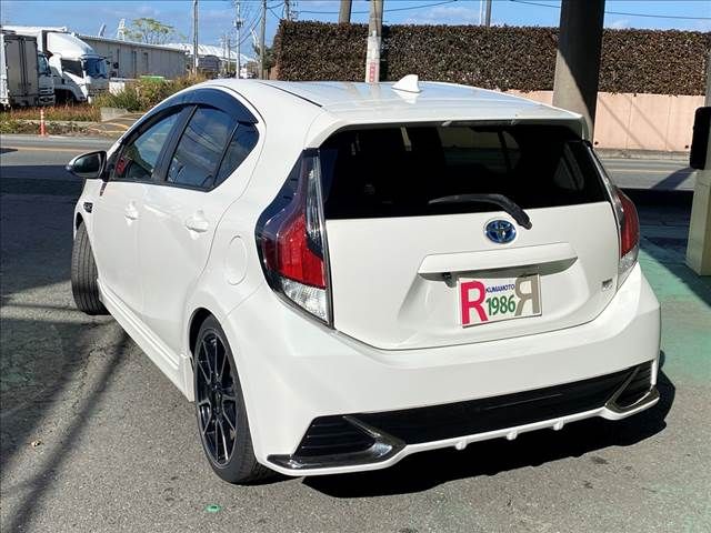 Toyota AQUA 2016-01 26382-5
