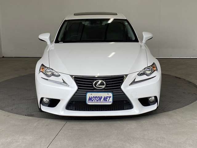 Lexus IS 2013-09 193947-6