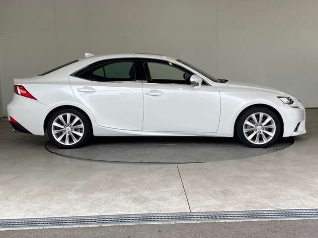 Lexus IS 2013-09 193947-9