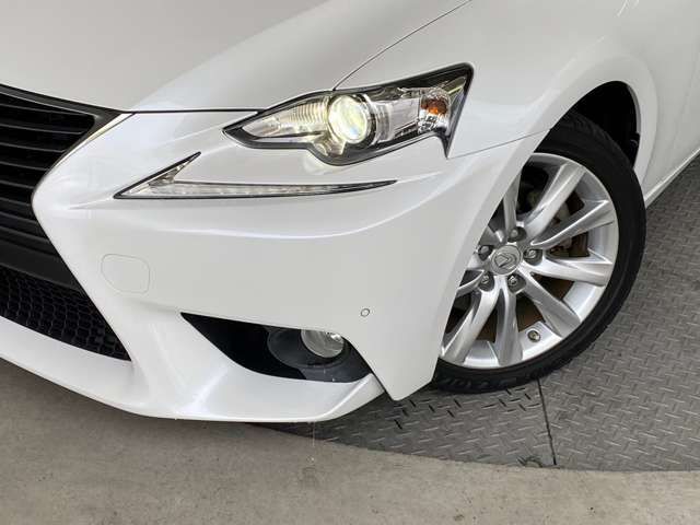 Lexus IS 2013-09 193947-5