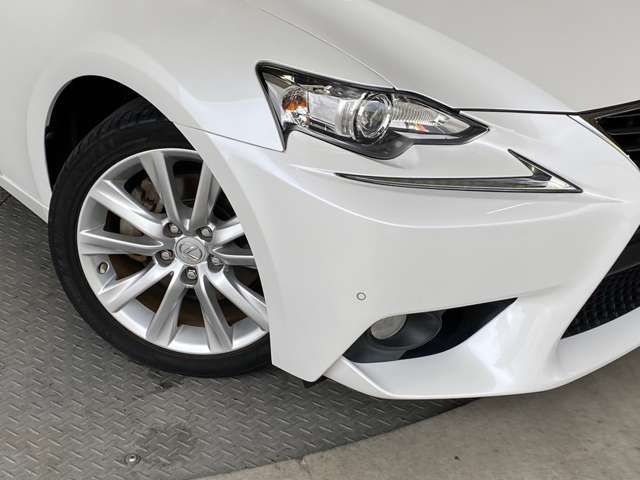 Lexus IS 2013-09 193947-8