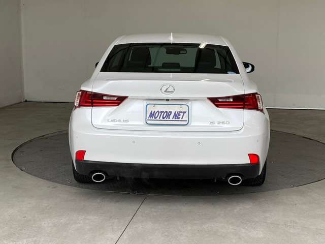 Lexus IS 2013-09 193947-11