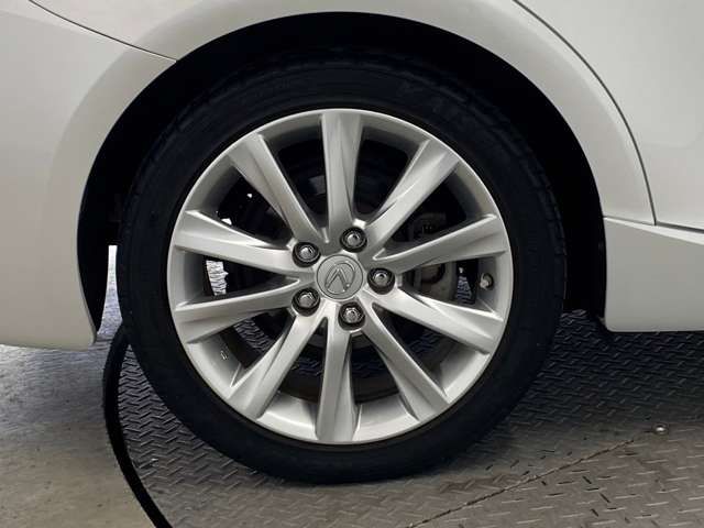 Lexus IS 2013-09 193947-17