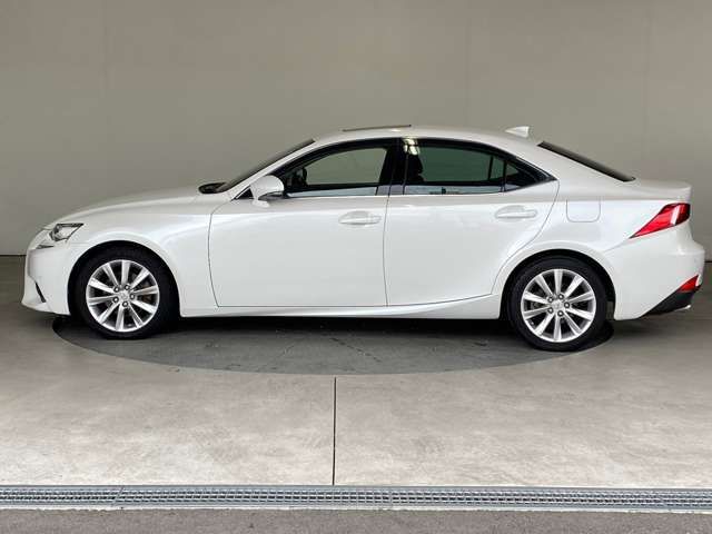 Lexus IS 2013-09 193947-13
