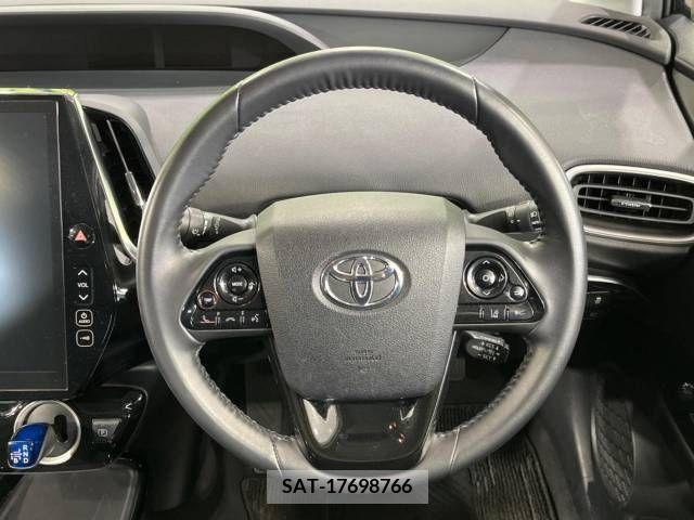 Toyota PRIUS PHV 2020-10 216358-11