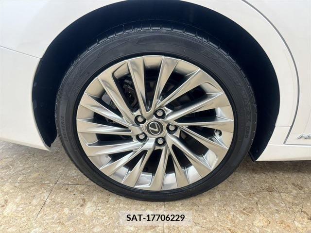 Lexus ES 2019-04 300391-13