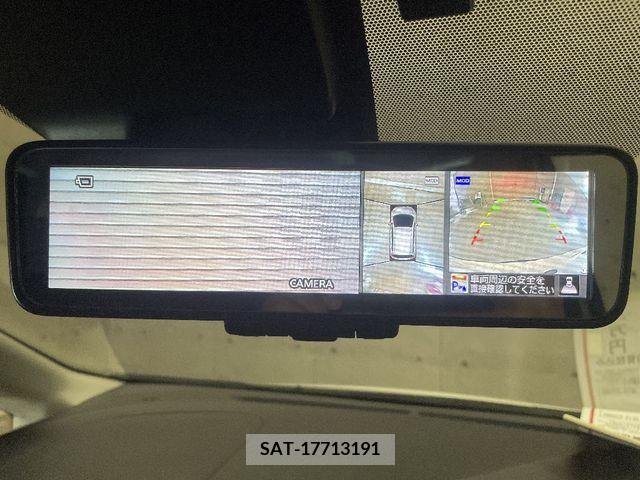 Nissan NOTE 2018-10 347355-14