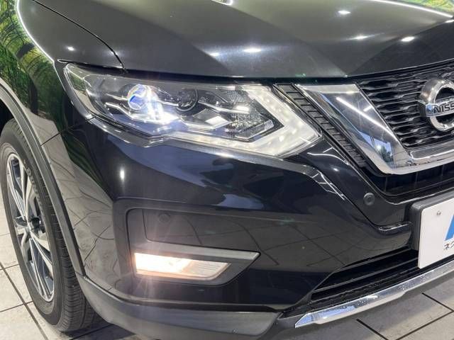 Nissan X-TRAIL 2018-03 11840-12