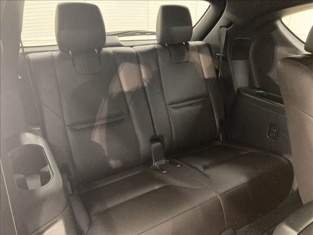 Mazda CX-8 2017-11 12381-12