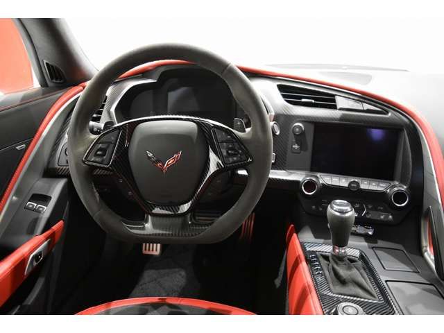 Chevrolet CORVETTE 2017-05 12534-3