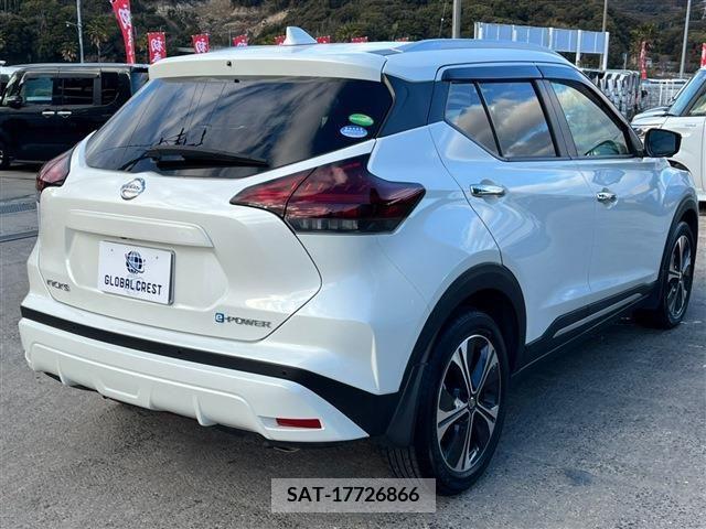Nissan KICKS 2021-04 222460-7